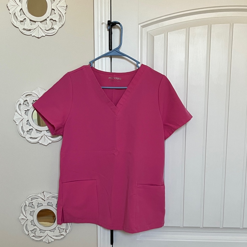 Mandala pink scrub set